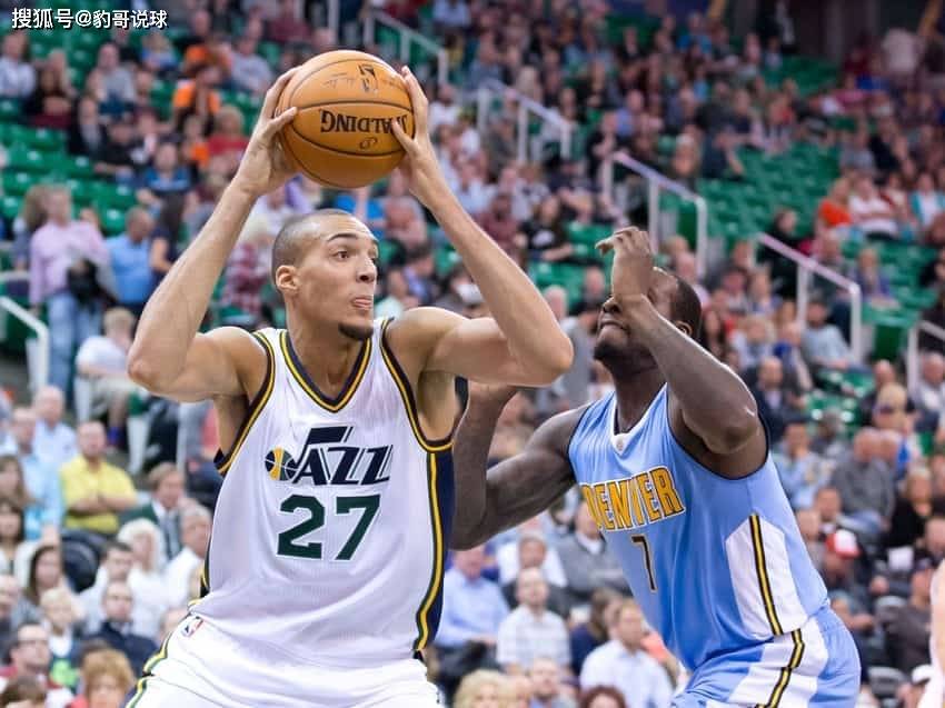 犹他爵士发布备战花絮,冲刺阶段迎来里程碑,欧篮联任务艰巨,更衣室氛围转暖(犹他爵士队历史最佳阵容) 犹他爵士发布备战花絮,冲刺阶段迎来里程碑,欧篮联任务艰巨,更衣室氛围转暖(犹他爵士队历史最佳阵容)